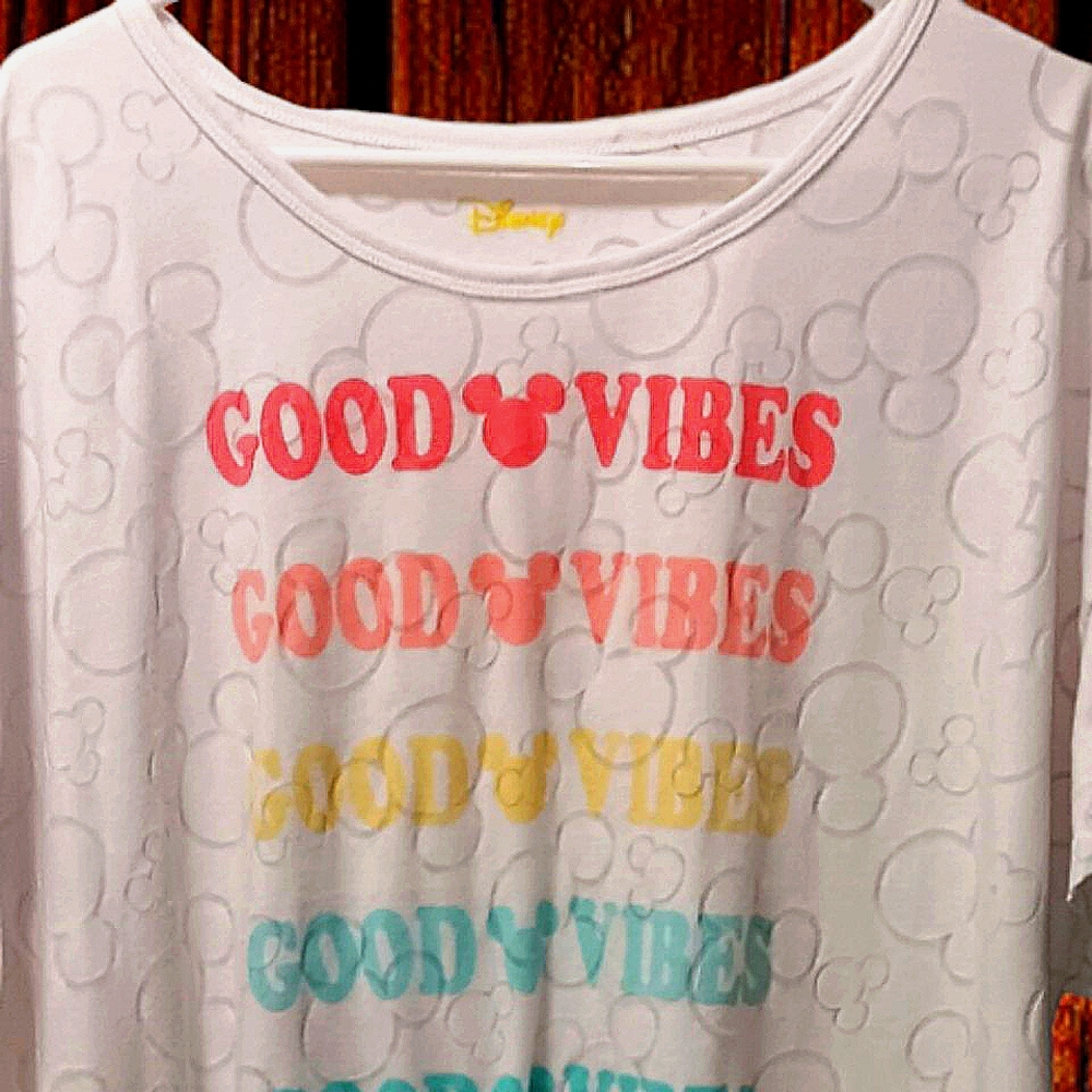 MICKEY GOOD VIBES LOUNGE TOP